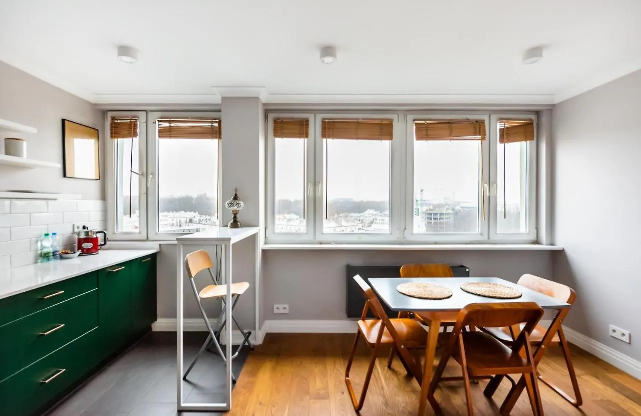 Solec Colourful Vistula Apartment ワルシャワ